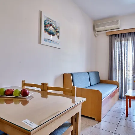 Aparthotel Veronica Kato Daratso