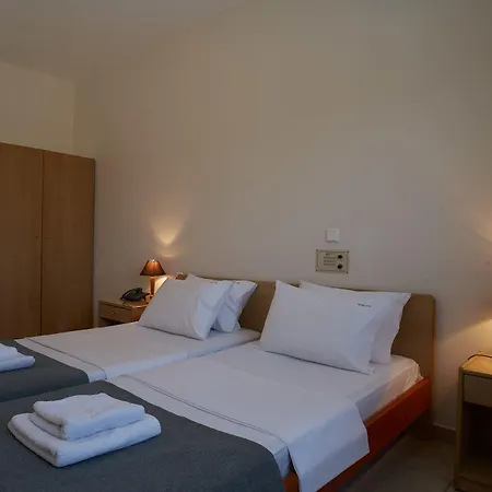 Veronica Aparthotel 3*