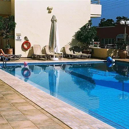 Veronica Aparthotel